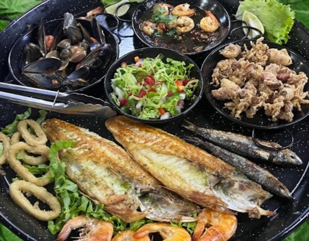 Imagen de una parrillada de pescado